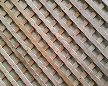 Hardwood 40mm diagonal lattice